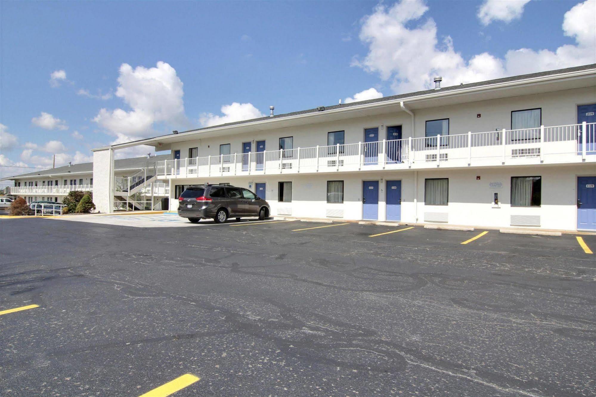 Motel 6-Middleburg Heights, Oh - Cleveland Exterior photo